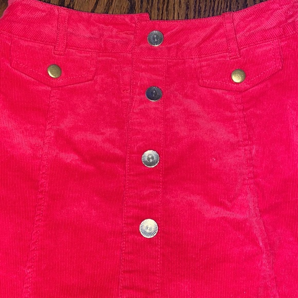 Red button up skirt - Picture 2 of 2